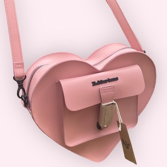pink dr.martens heart purse - Picture 5 of 14